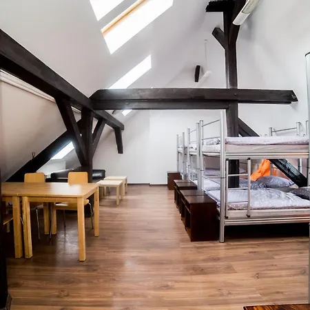 אכסניה Max Berg *