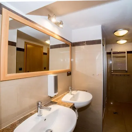 Max Berg Hostel Breslau
